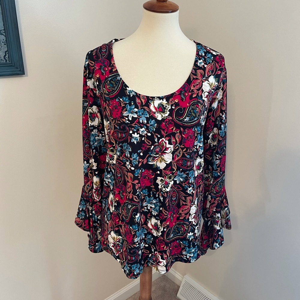 Bleeker & McDougal Pink Floral Relaxed Tunic Top